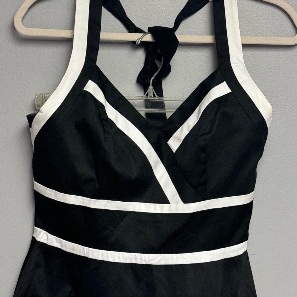 Chic Black and White Halter Dress - Picture 3 of 5